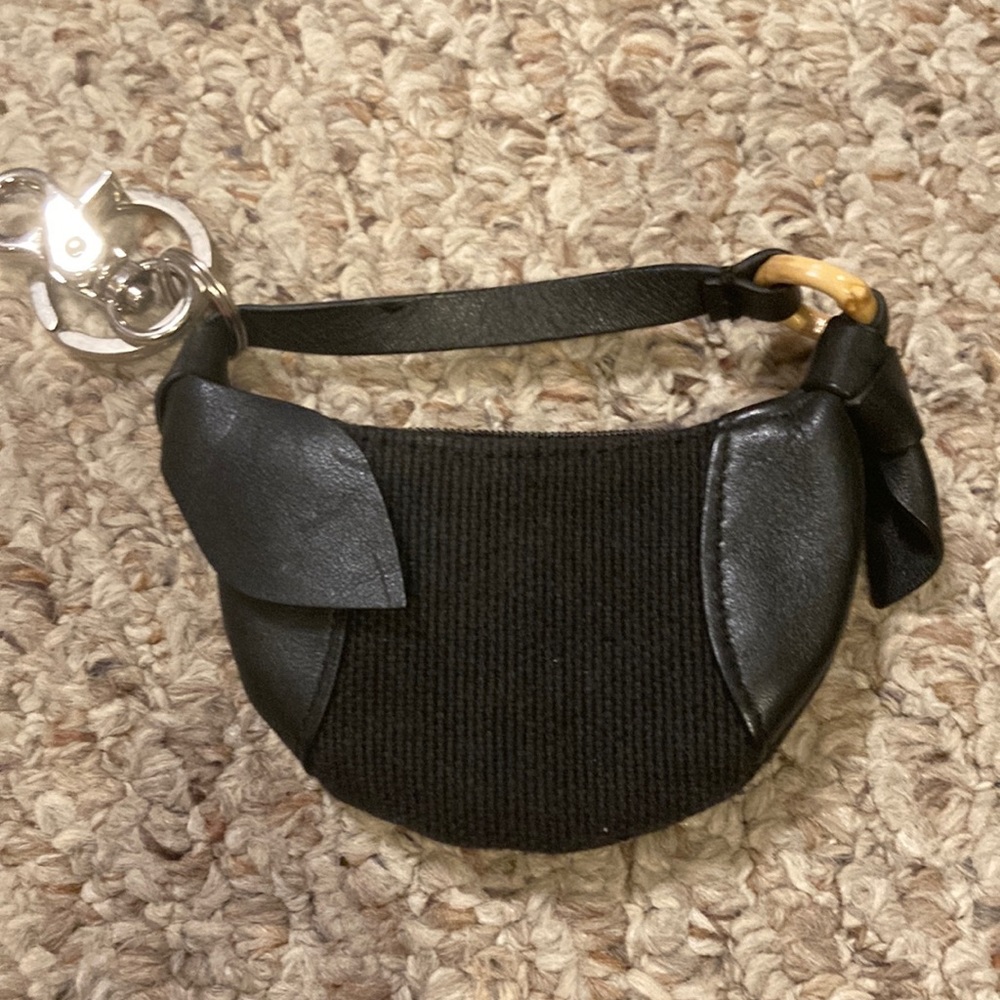 Black zipper key chain/coin purse